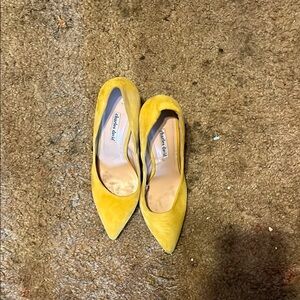 Charles David Yellow Heels